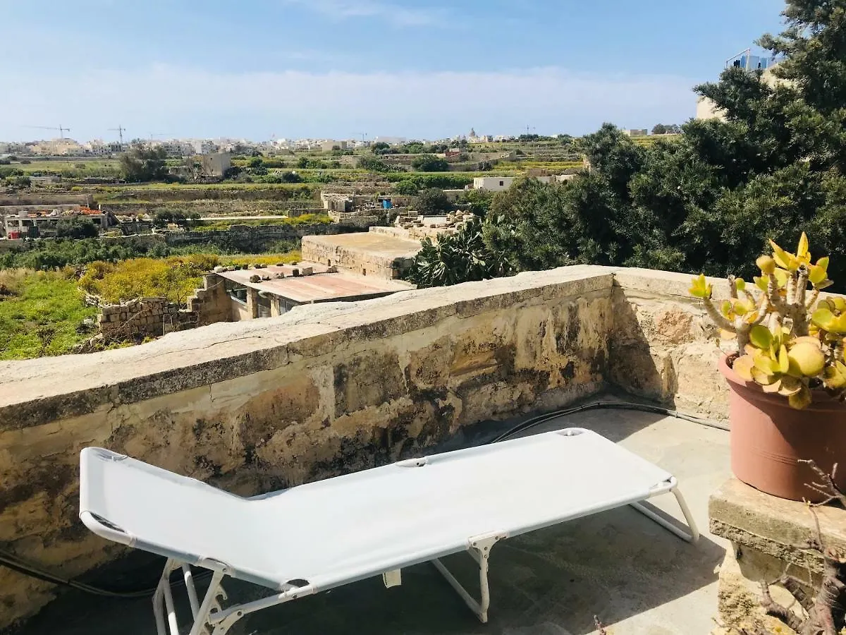 Farmhouse, Garden & View Affittacamere Żebbuġ